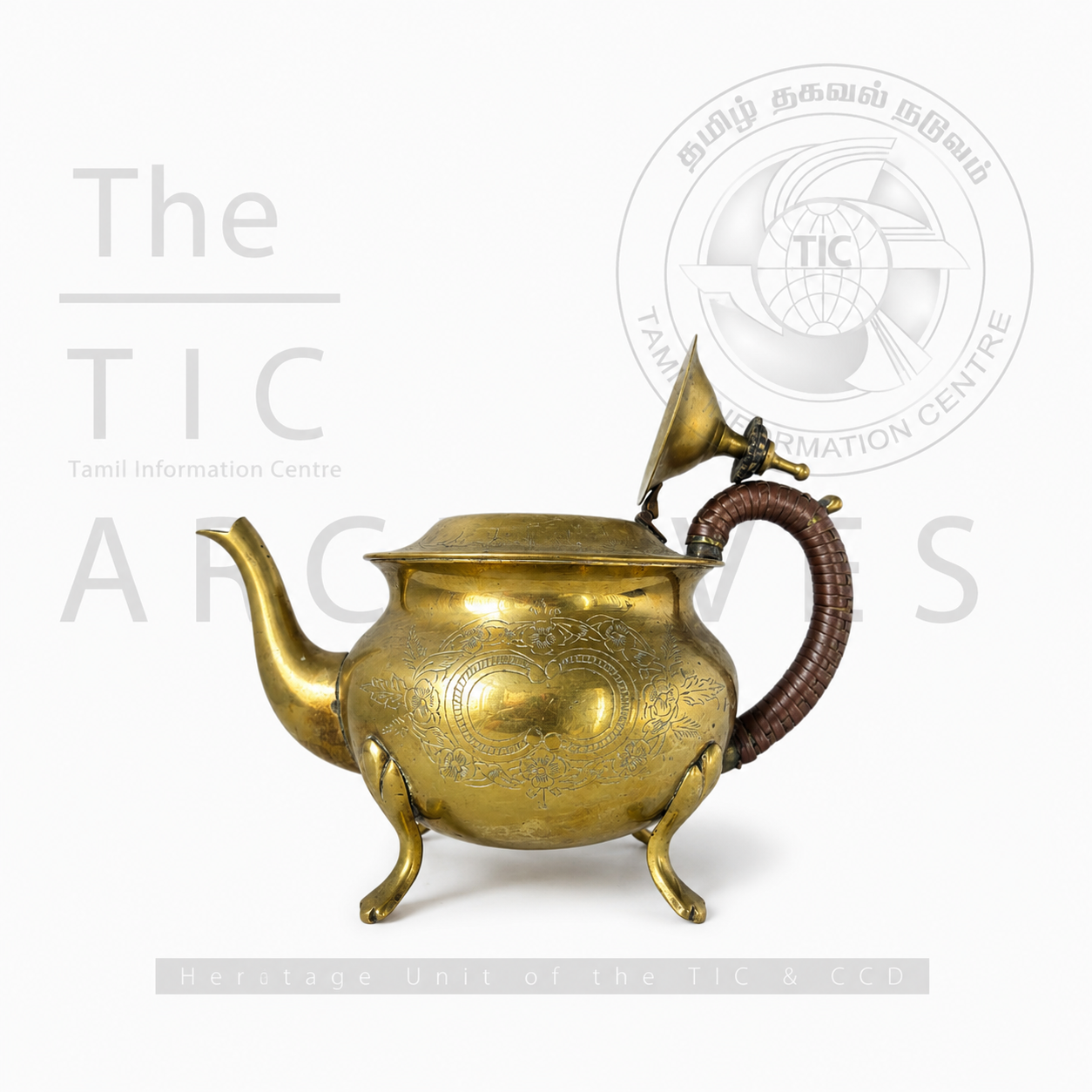 Antique Brass Tea Kettle(பழமையான பித்தளை தேநீர் கெட்டில்)